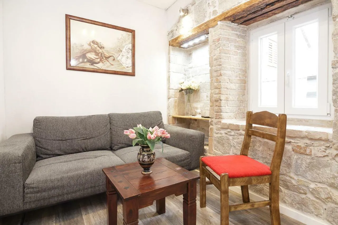 Stone Apartman Varos Split Appartement